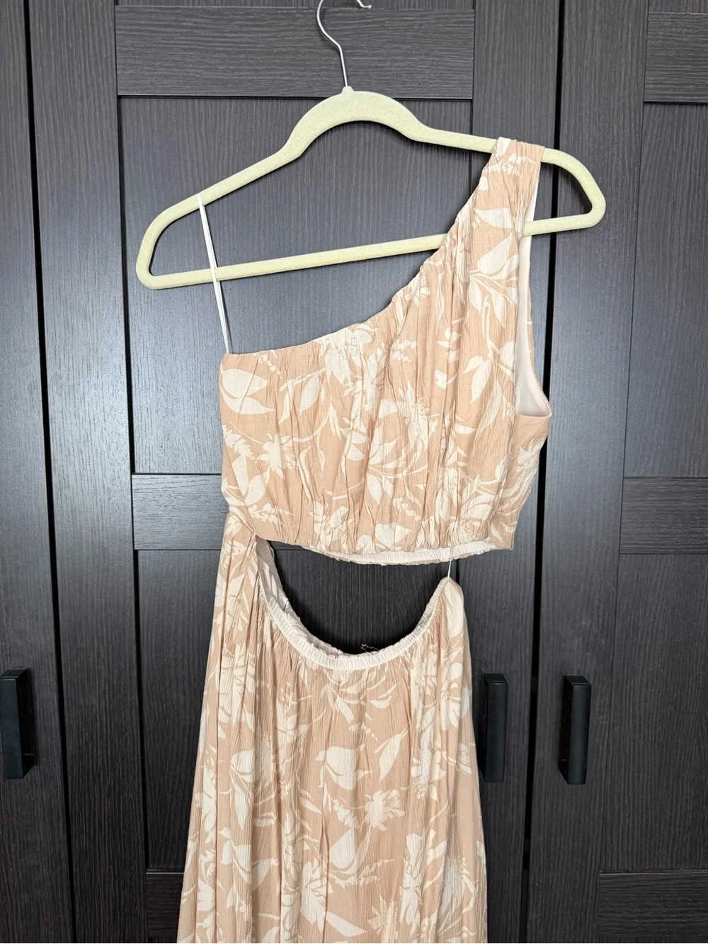 Abercrombie & Fitch One-Shoulder Peach Floral Cutout Maxi